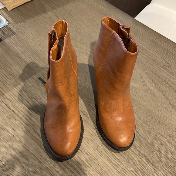 Booties - Picture 3 of 7